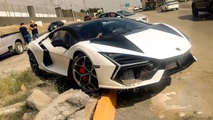 Ai đó đã gửi một chiếc Lamborghini quá khó